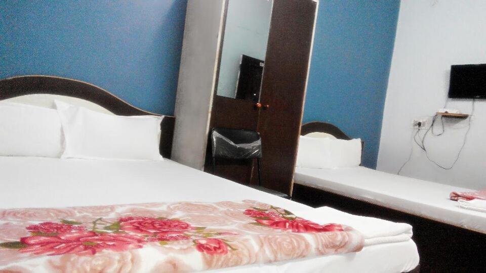 Hotel Pragya International Varanasi Cameră foto